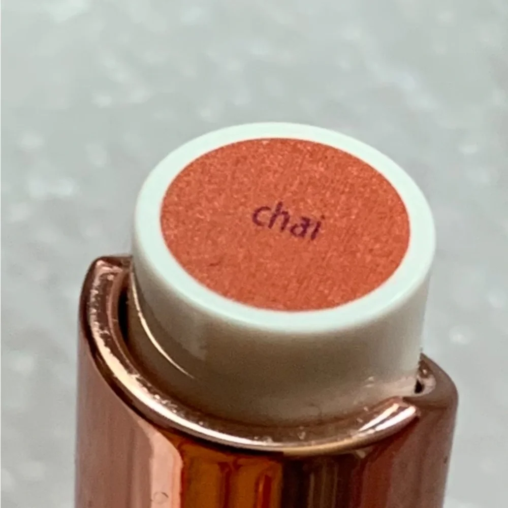 Tarte Maracuja Juicy Lip Plump - Soft dusty, orange shade chai (full size stick